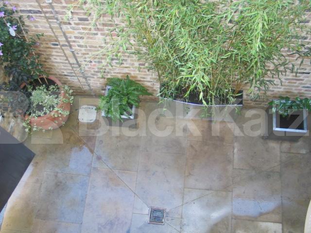 			New Instruction, 2 Bedroom, 1 bath, 1 reception Flat			 Albion Walk, KINGS CROSS